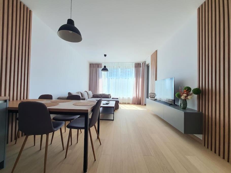 Modern With Garage Parking